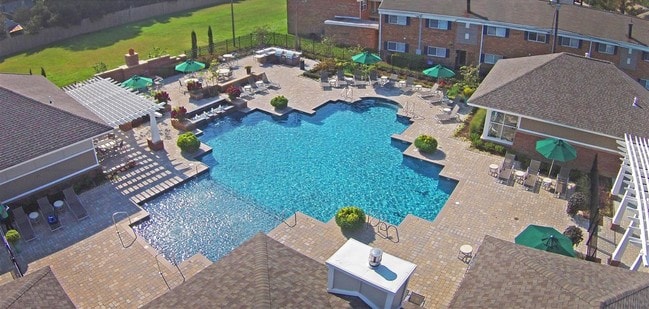 Epic Pool Lounge Space