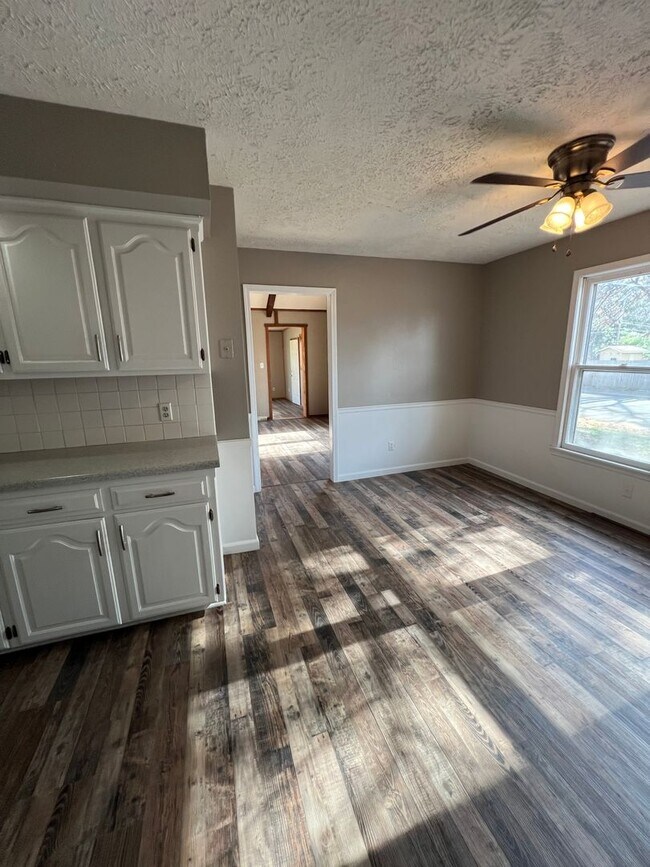 Photo - 4 bedroom/3 baths house