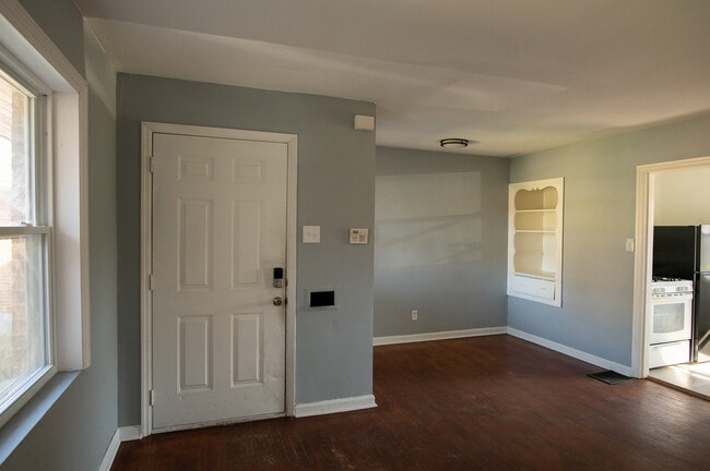 Photo - 3668-3674 Karwin Dr Unit 3672