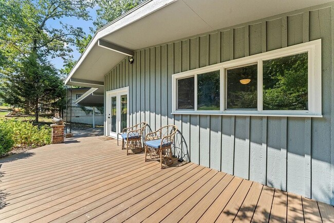 Photo - 16 Duvall Ln