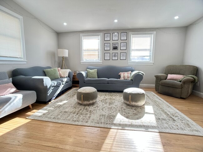 Photo - 14 Glenmont Rd Unit 1