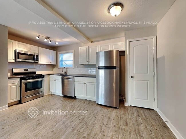 Photo - 403 E Standifer St