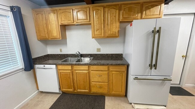 Photo - Pleasant HIll, Beautiful 3 bedroom 1 bath home w/ 1 car garage Immaculately maintained!