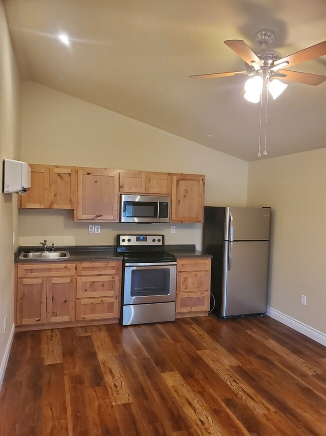 Photo - Log Cabin Plaza Unidad 101B