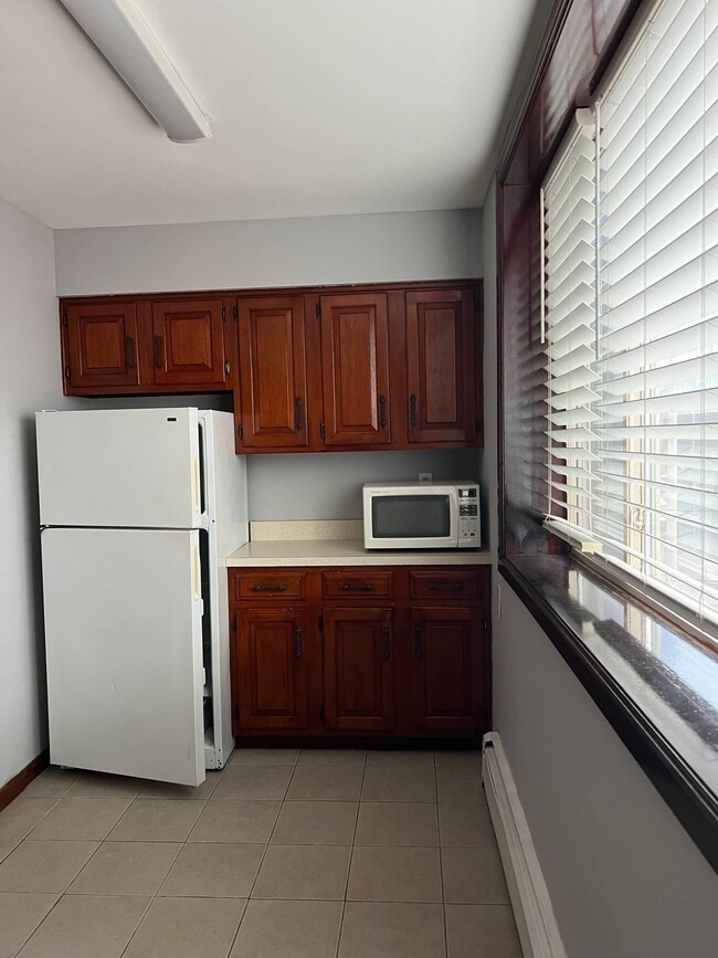 Photo - 1077 E Jersey St Unit 5