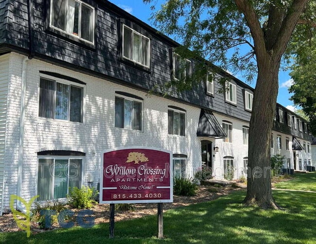 Photo - 606 E McKinley Rd Unit Apt 1C