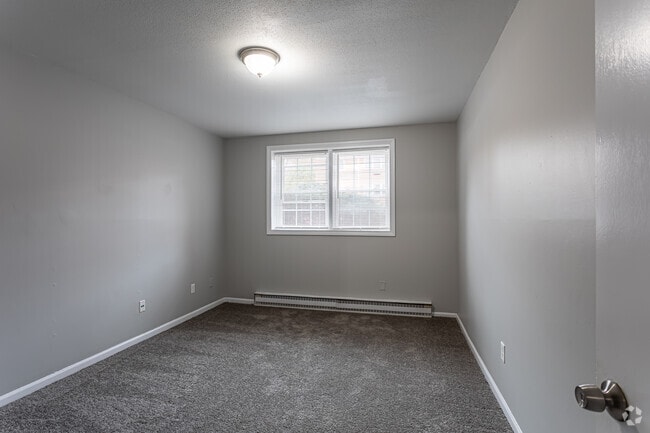 2BR, 1BA- Bedroom