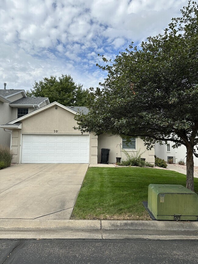 Photo - 435 46th Ave