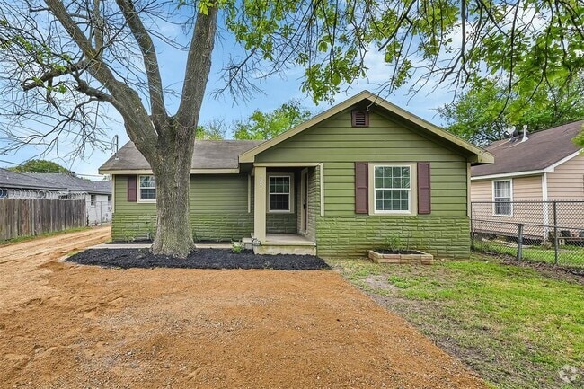 Building Photo - 5540 Rand St Rental
