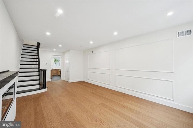 Photo - 1528 Manton St