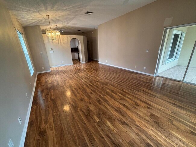 Photo - 8410 Cargill Point