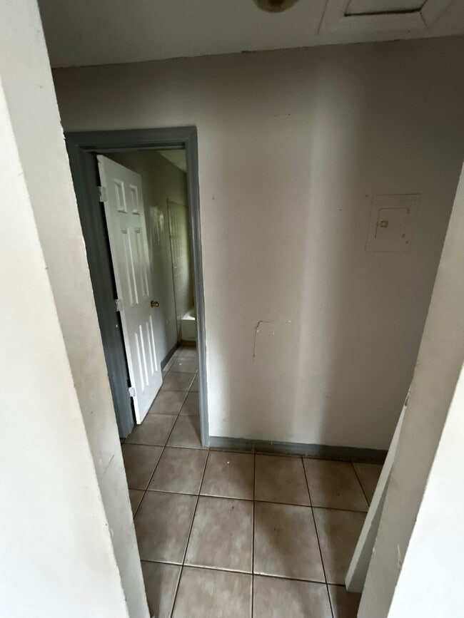 Photo - 2055 Eaton St