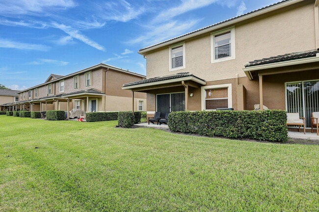Photo - 2988 SE Lexington Lakes Dr