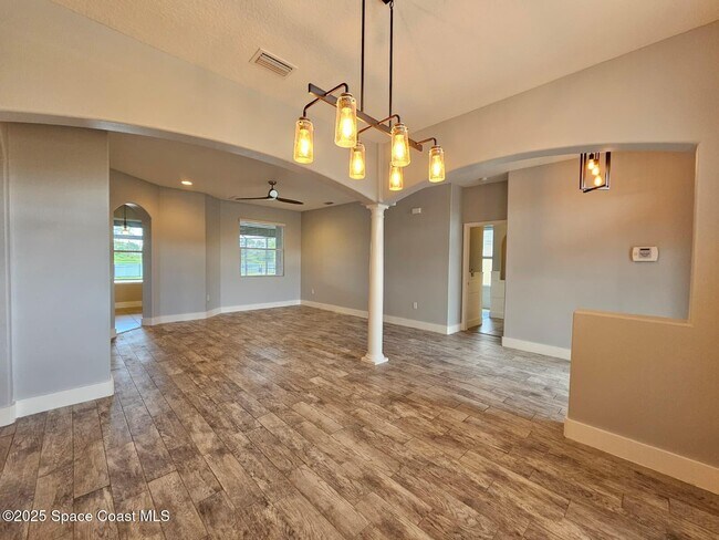 Photo - 3820 Watergrass St