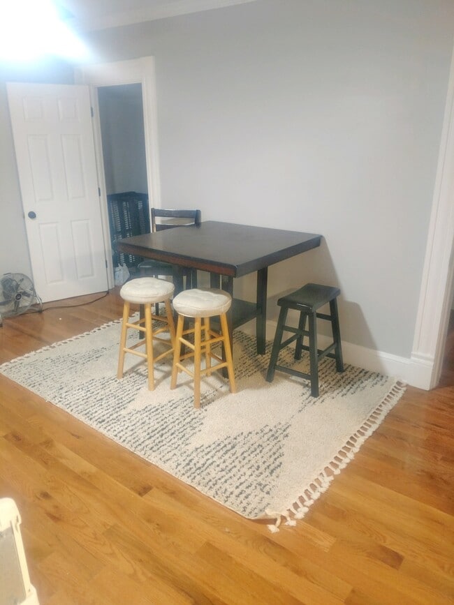 Photo - 185 S Cypress Ave