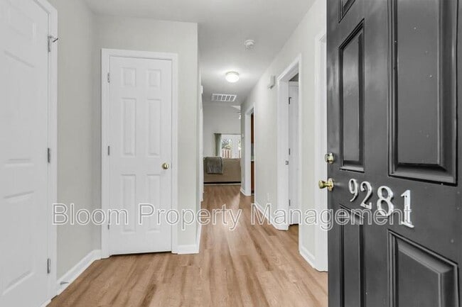 Photo - 9281 Ayscough Rd