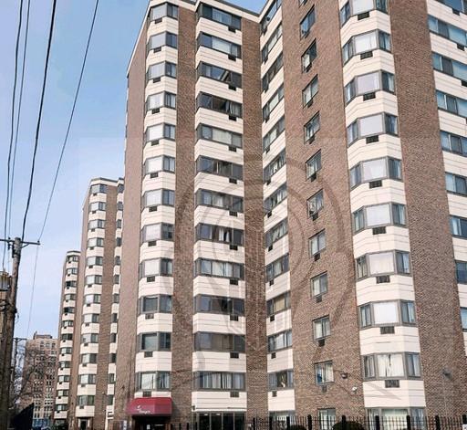 Building Photo - 1 bedroom in CHICAGO IL 60649 Unit 1416