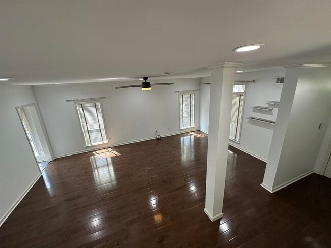 1054 Island Dr