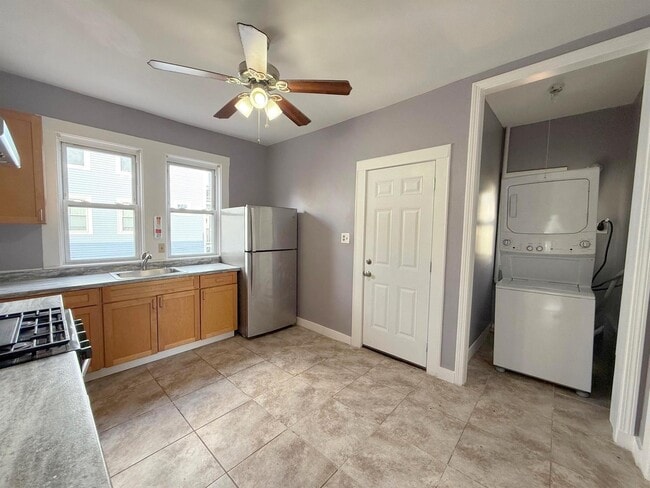 Photo - 196 Sherman St Unit 2