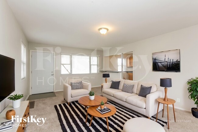 Photo - 3940 N Graham Ave