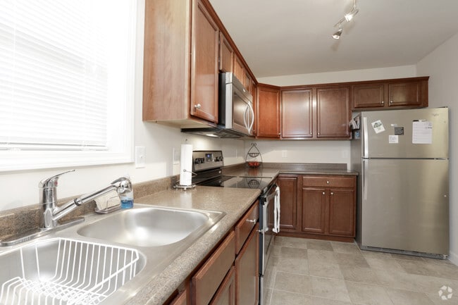 2 Bedroom - Kitchen