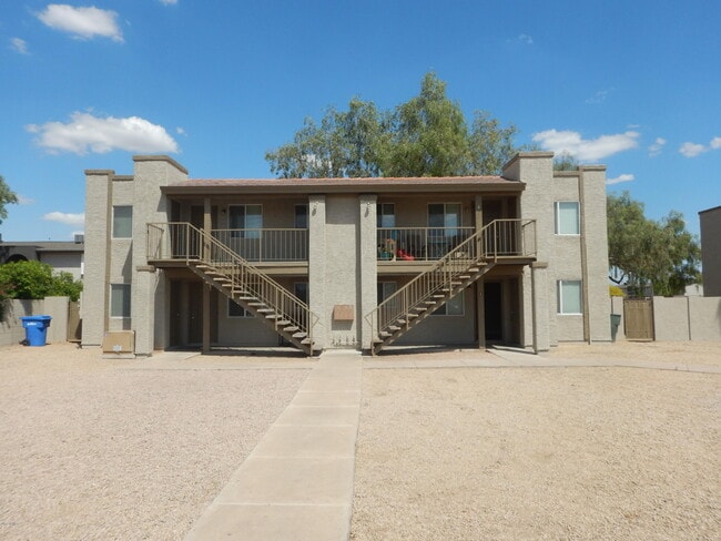 Building Photo - 17847 N 40th St Unit 1