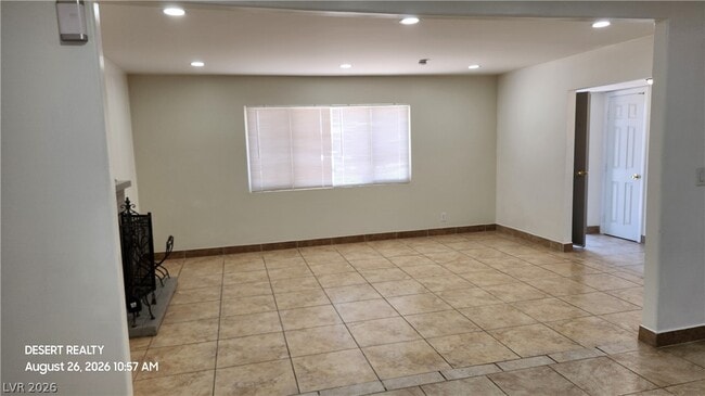 4709 Heidi Cir