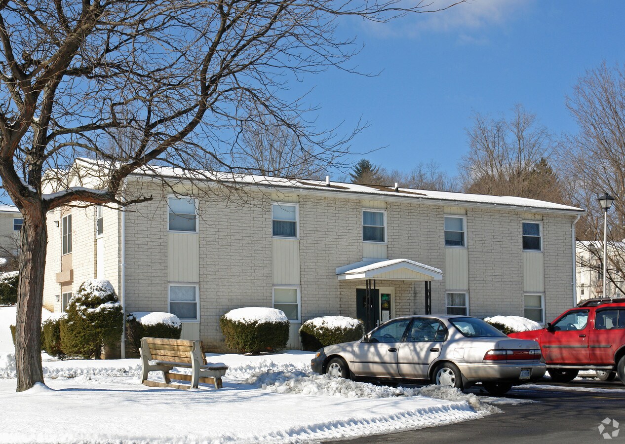 Photo - Tiadaghton & Chad Garden Apartments