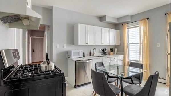 Building Photo - 61 Crescent Ave Unit 2 Rental