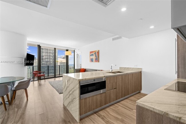 Building Photo - 801 S Miami Ave Unit 4104