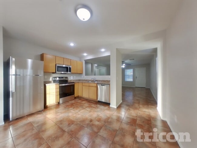 Photo - 11519 W Windrose Ave