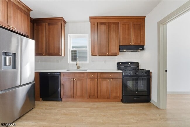 Photo - 260 S 10th St Unidad 2