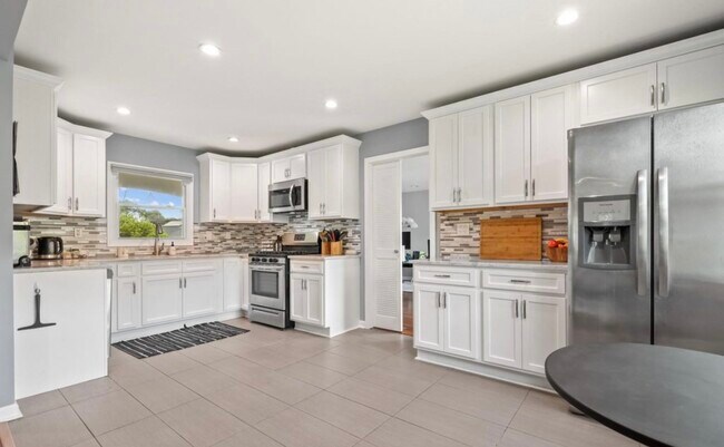 Photo - 12308 Whitehall Dr