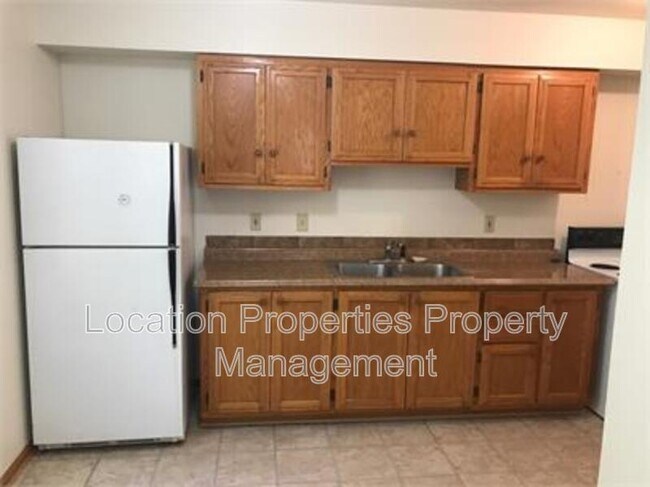 Photo - 945 Homewood St