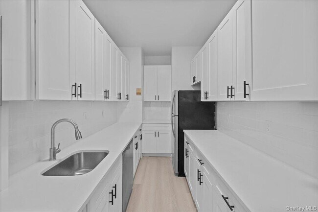 Photo - 117 Seaman Ave Unit 4C