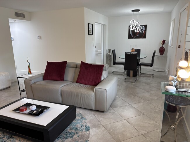 Photo - 7233 Ashmont Cir Unit 107