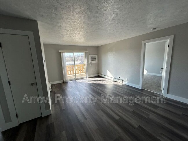 Photo - 940 27th St Unidad 14