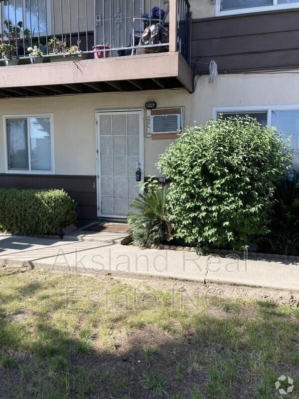 Building Photo - Salida Rental