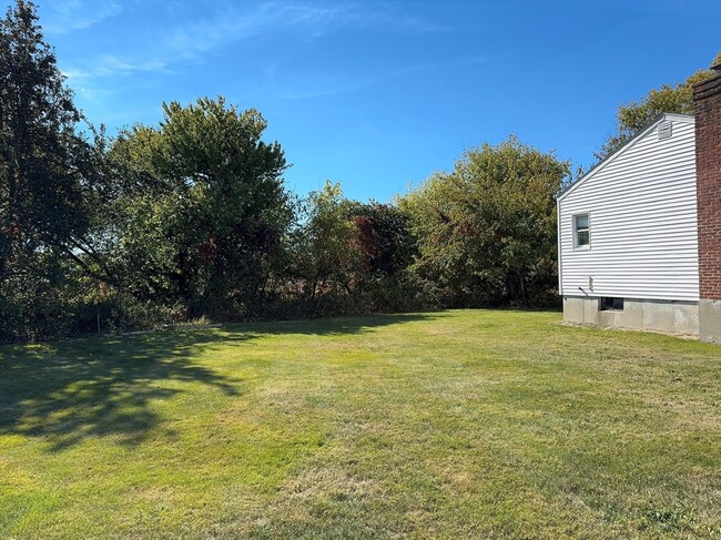 Photo - 587R Boston Rd