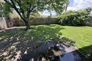 2820 Williamsburg Dr