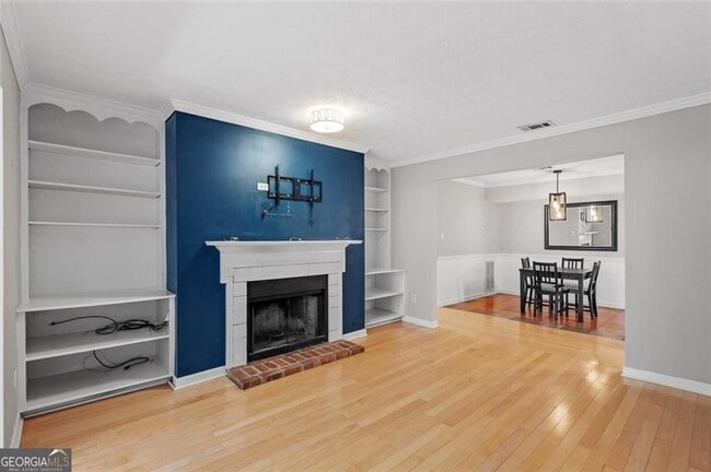 Building Photo - 2045 Brian Way