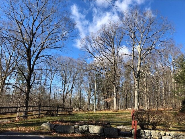 Photo - 62 Sharon-Goshen Turnpike