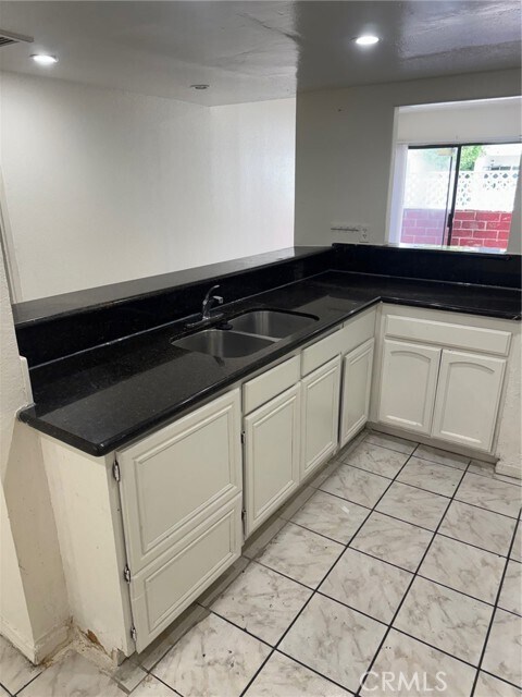 Photo - 8847 Willis Ave Unit B5