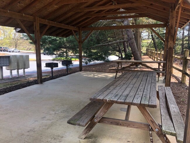 Photo - 623 University Place Unit 623