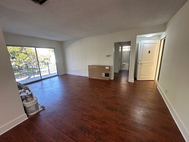 Photo - 1906 Pelham Ave