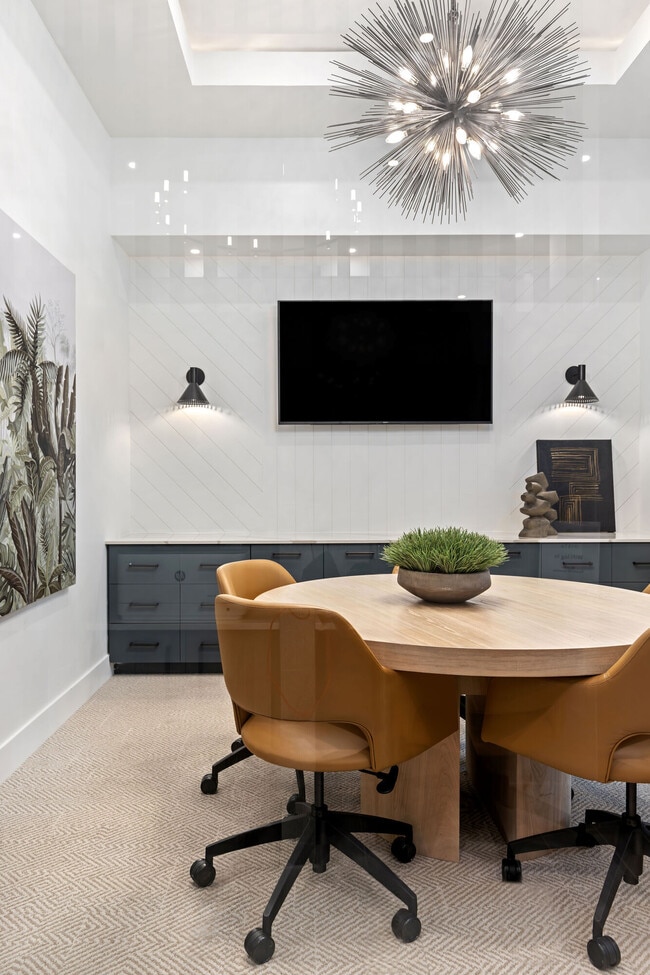 Great community spaces - Estero Vista