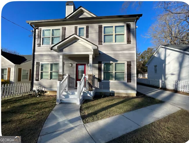 Building Photo - 2668 Memorial Dr SE