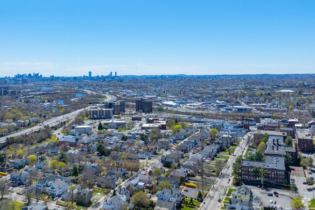 Contexto aéreo - Old Medford Condominiums