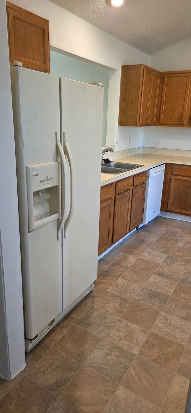 Photo - 1043 Neely St