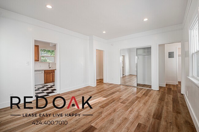 Photo - 1818 Whitley Ave Unidad 301